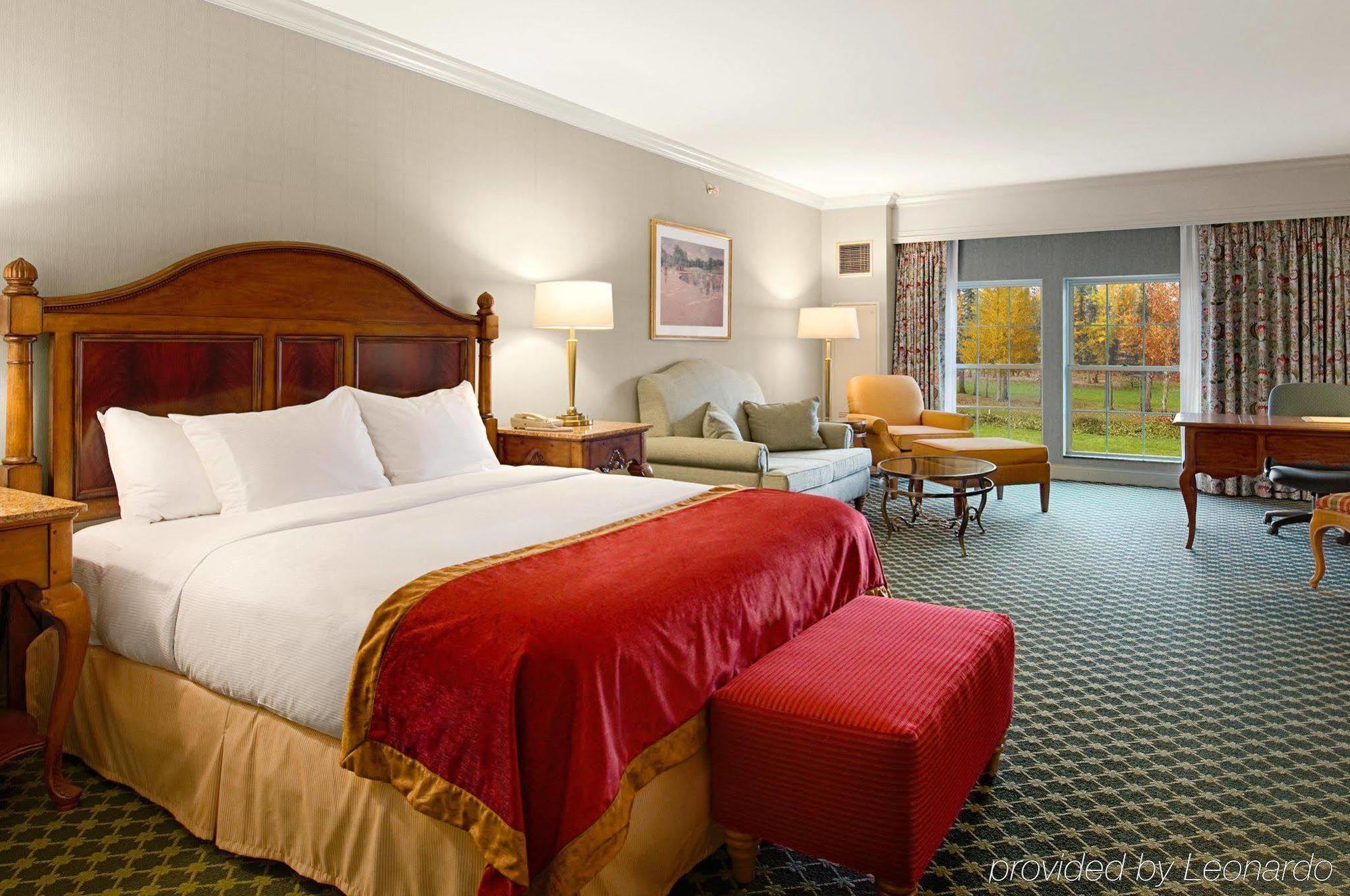 Hilton Pearl River Room photo